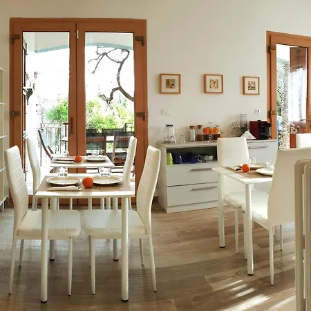 La Meridiana House Bed & Breakfast