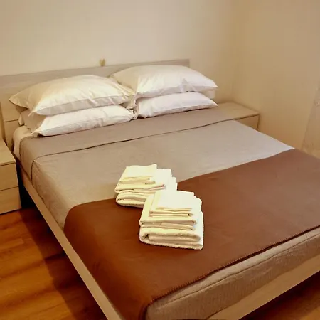 La Meridiana House Монтеренцио