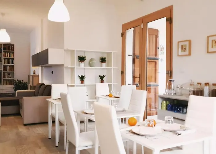 La Meridiana House 3* Монтеренцио